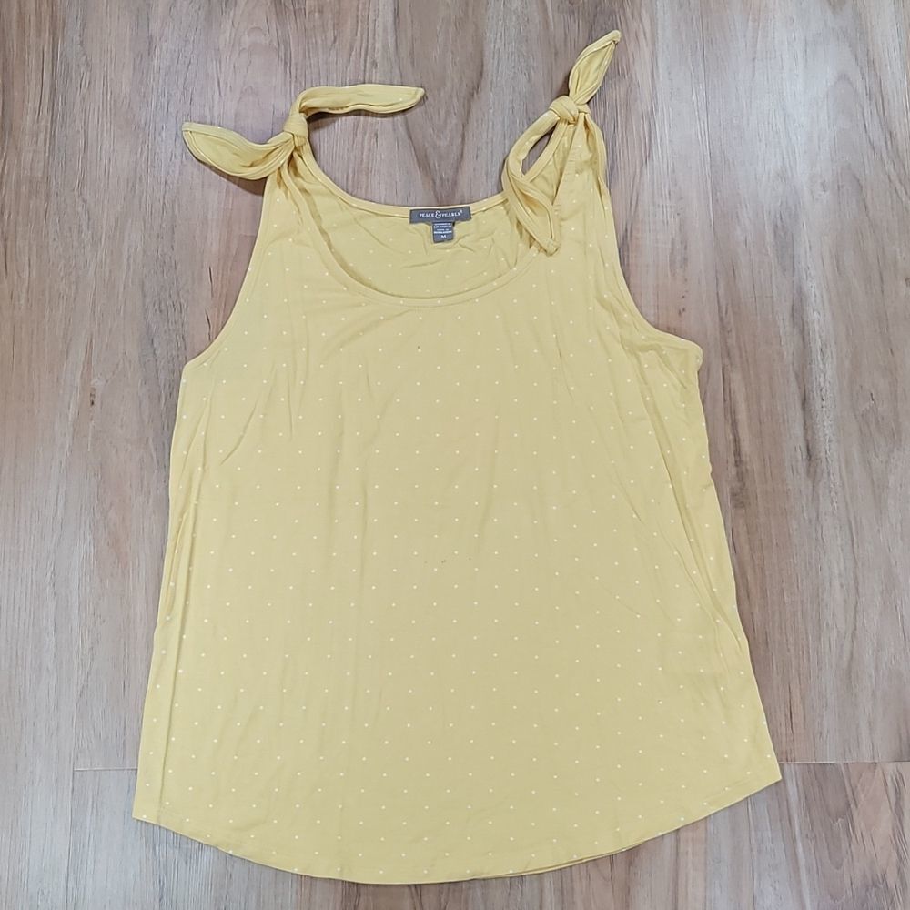 🔺️Peace & Pearls Yellow Polka Dot Print Knotted Sleeveless Top Medium